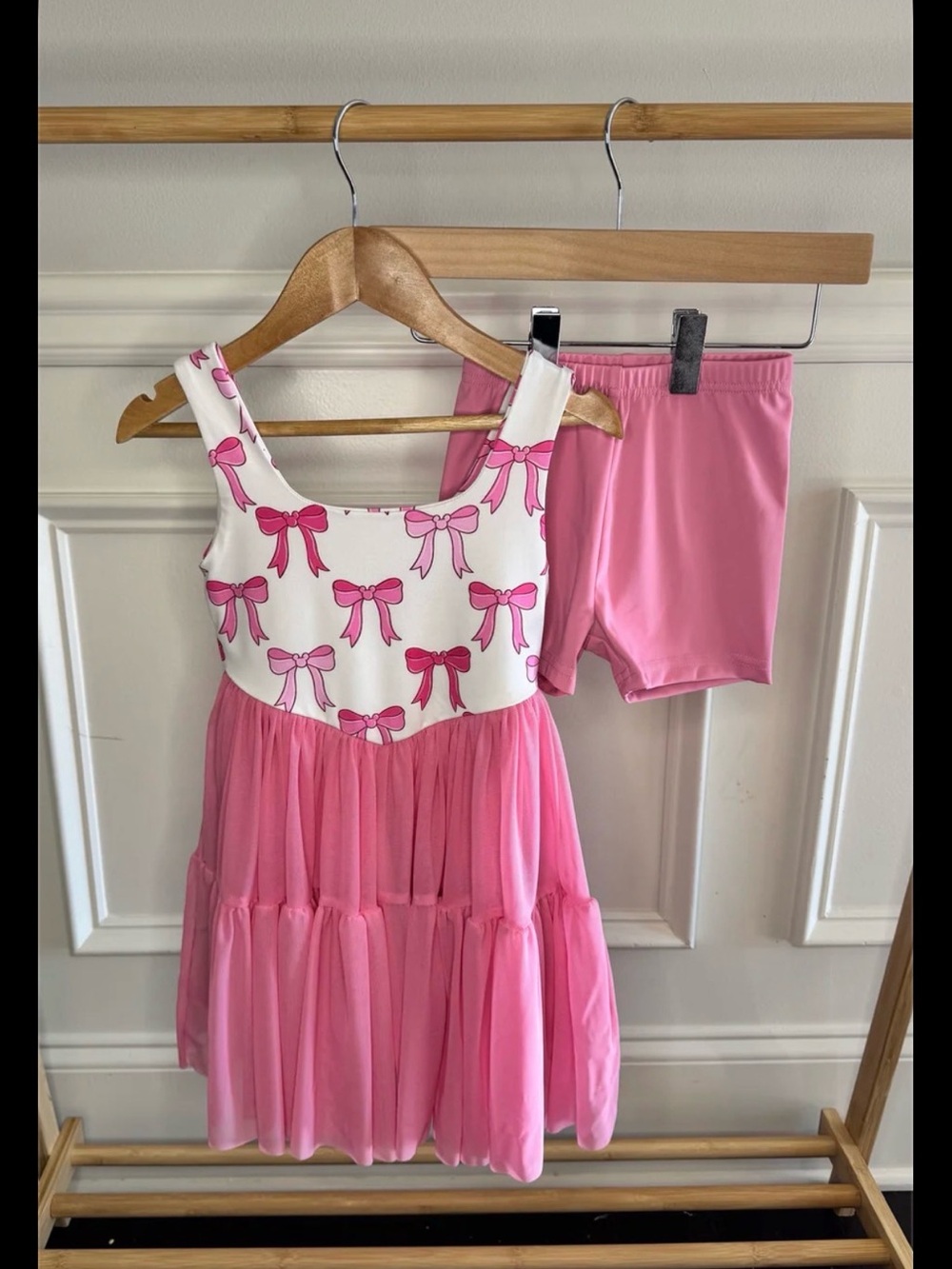Disney Kida Pink Bow (mouse ears)  Print Dress with Matching Shorts size 6/7